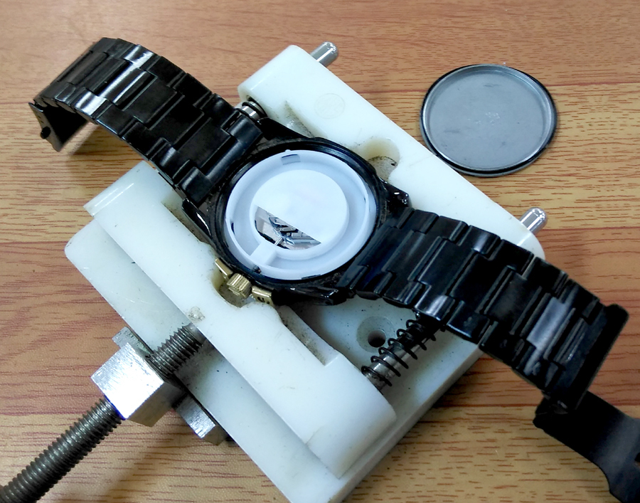 シルバー/レッド DIESEL時計 電池切れ 通販
